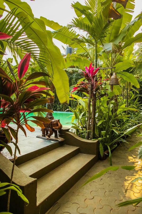 Devarya Wellness Beach Resort Morjim Esterno foto